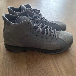 Brandblack Gray Sneakers with Turquoise Accent